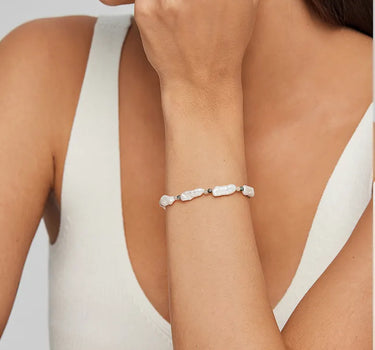 Array Pearl Bead Bracelet