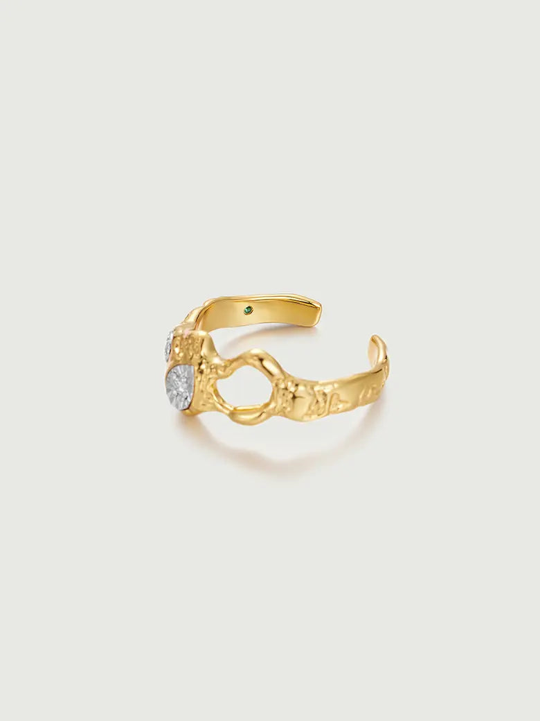 Diamond Sparkle Textured Wave Ring