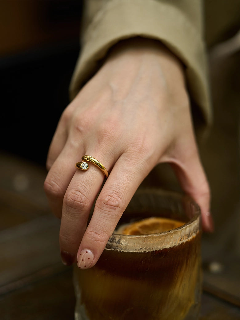 Diamond Squiggle Crossover Ring