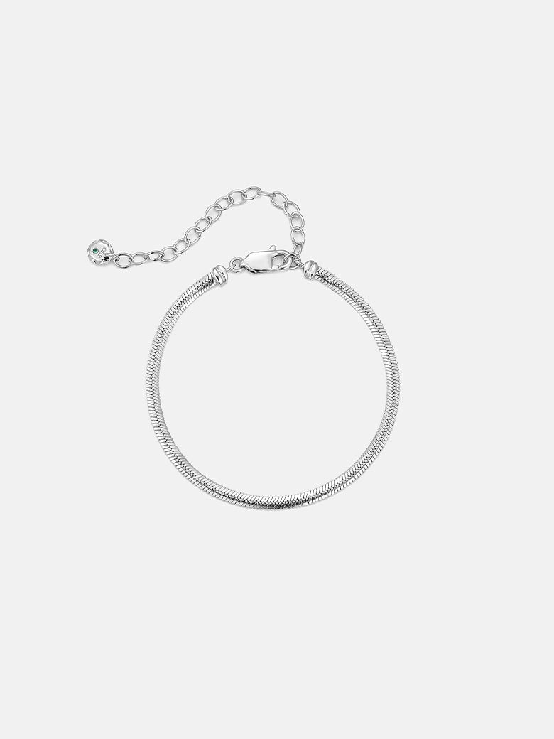Flat Snake Silver Bracelet with adjustable lobster clasp and extender chain, showcasing its sleek design.