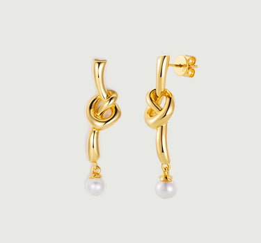 KinkPearlDropEarrings