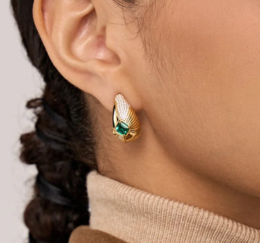 Luxe Emerald Earrings Total 2.6 Carat