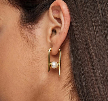 Pearl Embrace Hoop Earring