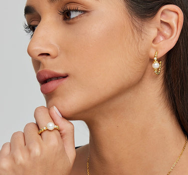 Pearl Sphere Floating Ring