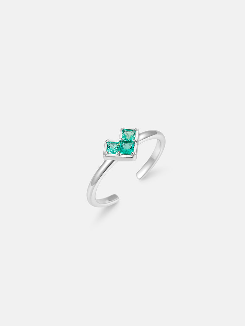 Princess Cut Emerald Heart Silver Ring