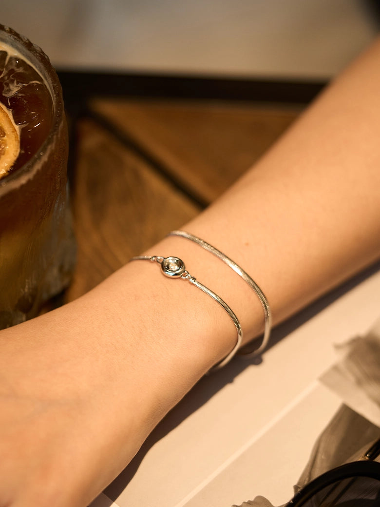 Solitaire Silver Snake Chain Bracelet