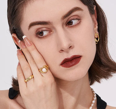 Rococo Squiggle Pearl Stacking Open Ring