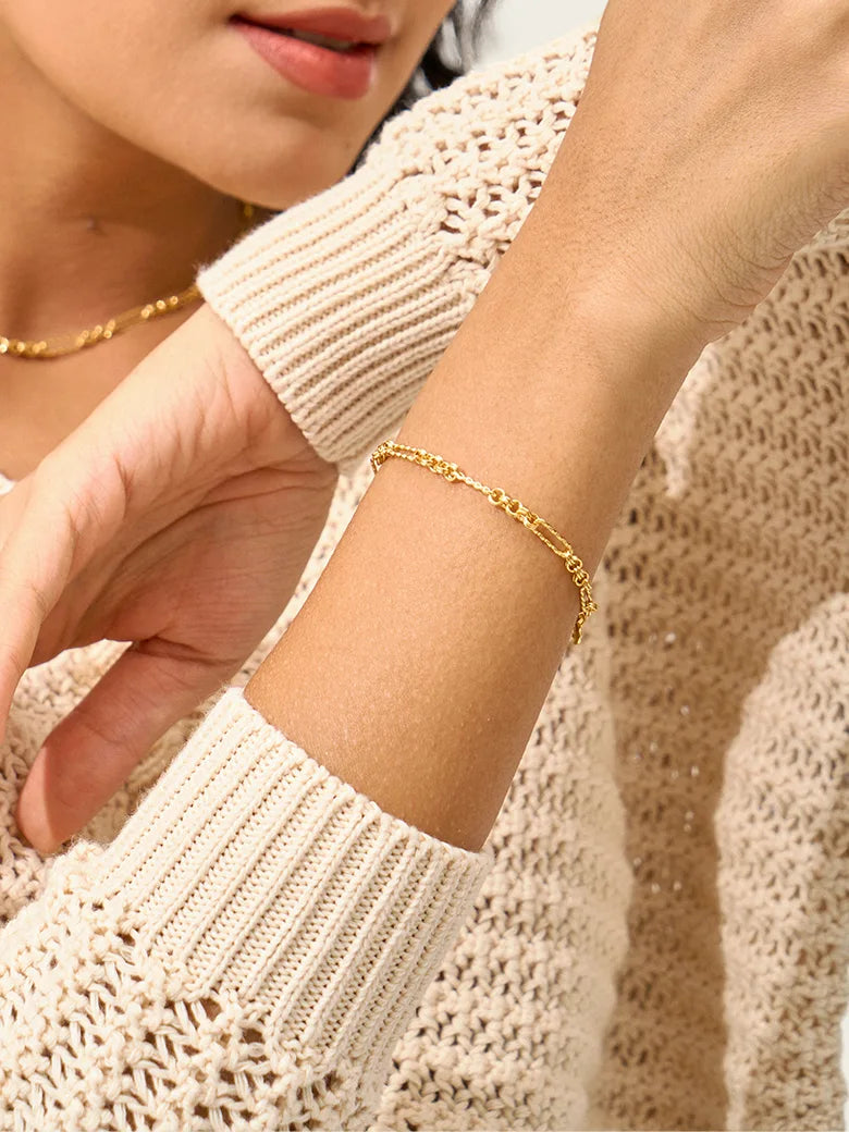 Textured Figaro Bracelet