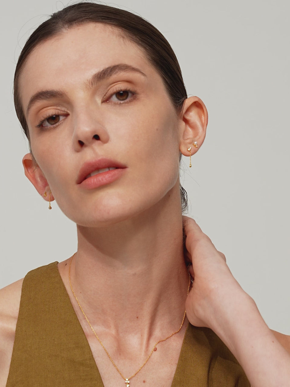 Trio diamond dangle stud earrings in 18k gold vermeil