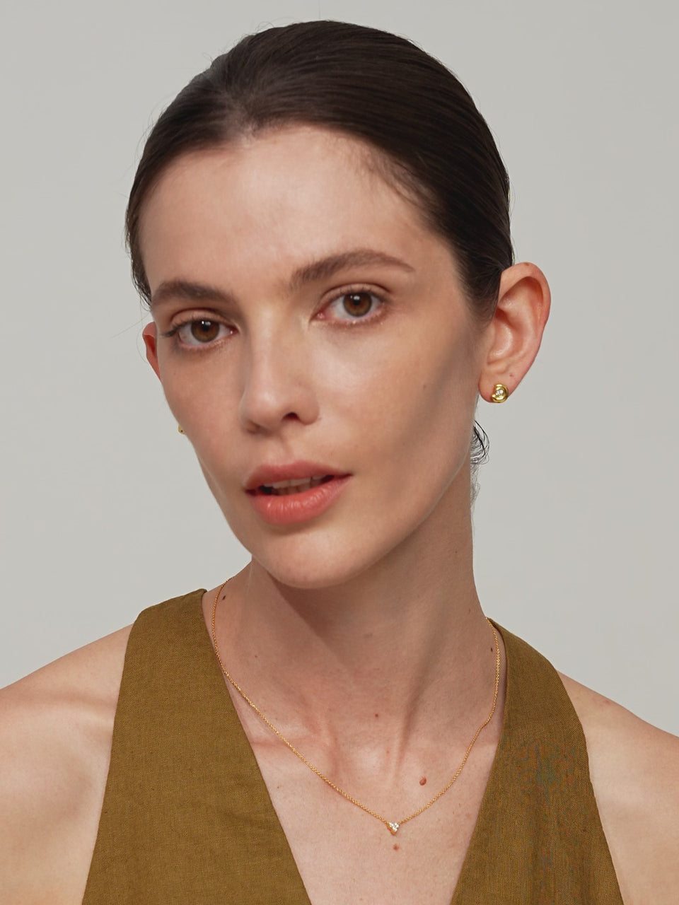 Single 18k gold vermeil trinity chain stud earrings